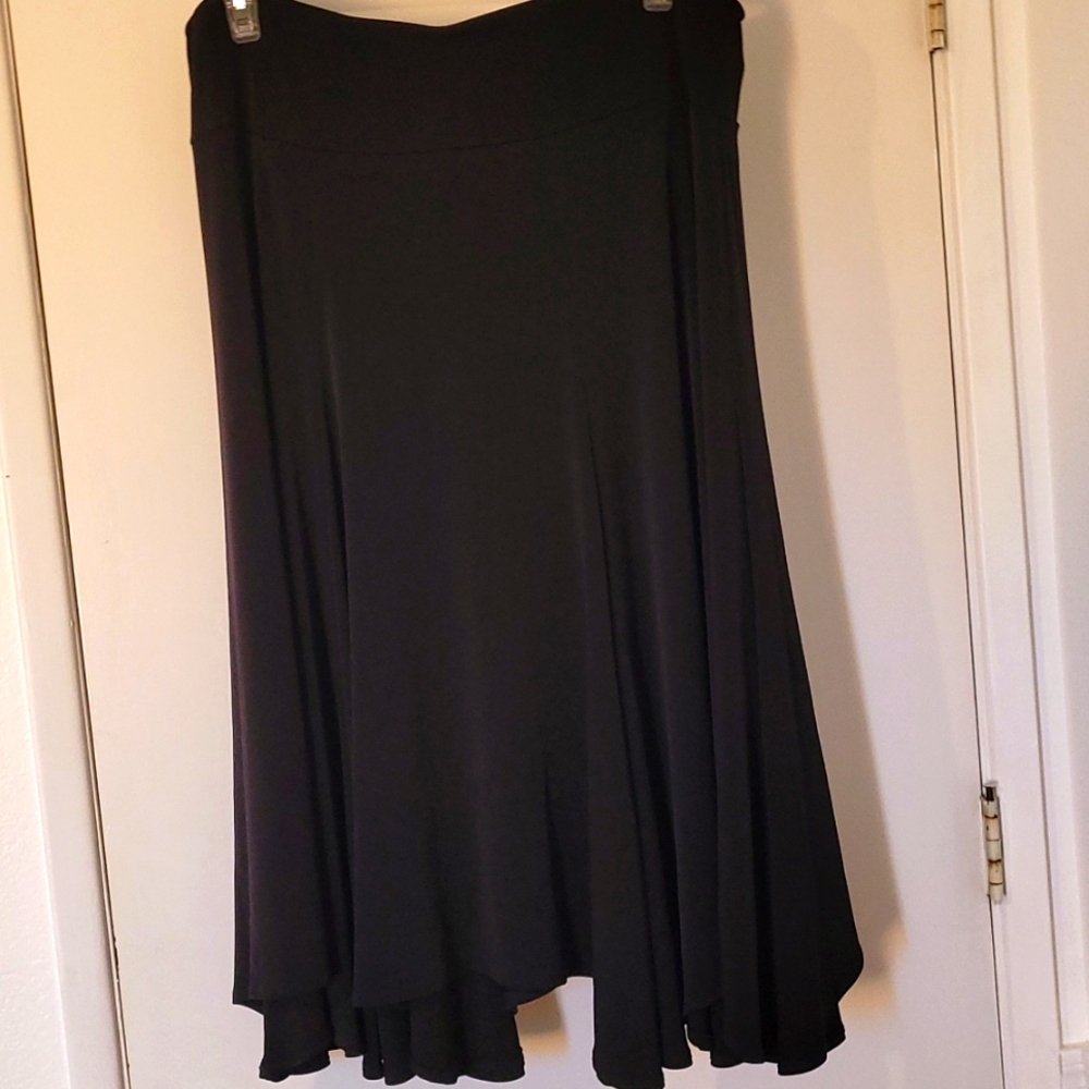 Avenue skirt